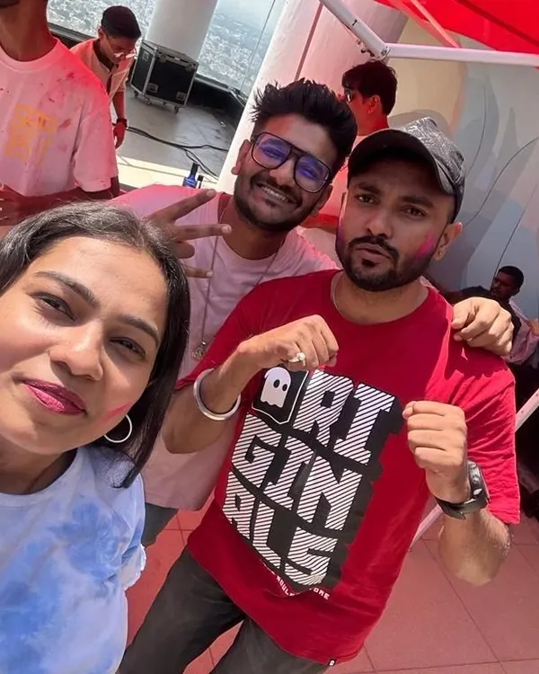 An amazing stage experience at a Holi festival. Sharing the stage with DJ Suketu and having a great time with the crew and the massive crowd.