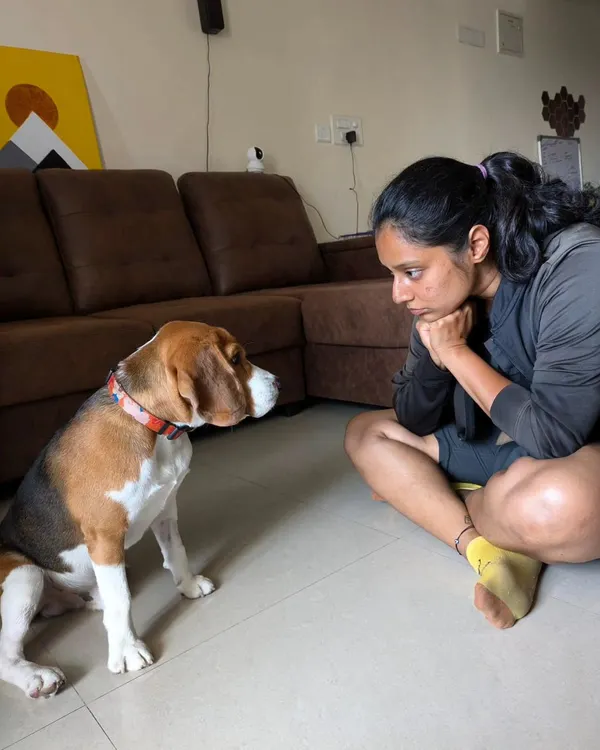 The final session is always bittersweet. It marks the end of our formal training but the beginning of a new chapter for the pet parents. Here's me making some promises with Whiskey the Beagle on his graduation day.