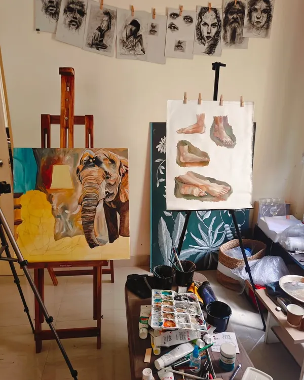 A typical Tuesday morning in my studio. It's a space of purposeful and peaceful oscillation, moving between working on a large canvas and practicing proportions. The mess on the table is a sign of a creative mind at work.