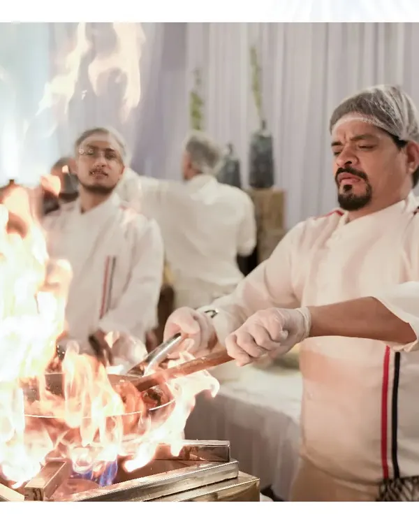 The dramatic flare of a chef flambéing a dish is a guaranteed showstopper. Our live stations provide both entertainment and exceptionally fresh food for your guests.