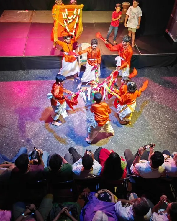 This is what it's all about! The culmination of weeks of hard work, creative exploration, and fun. We see our young performers taking center stage, captivating a full house of proud parents and friends during one of our summer camp showcases.