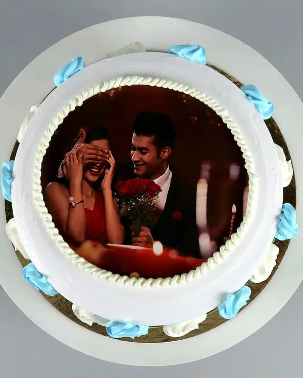 Put your favourite memory on a cake. Our custom photo cakes are perfect for making birthdays, anniversaries, and special moments even more personal. Just send us your picture and we'll handle the rest.