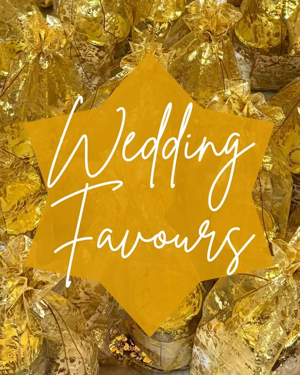 We love creating unique wedding favours that guests will actually use and cherish. For this special day, we crafted custom lavender-scented soaps and bath salts, creating a fragrant memory for everyone who attended.