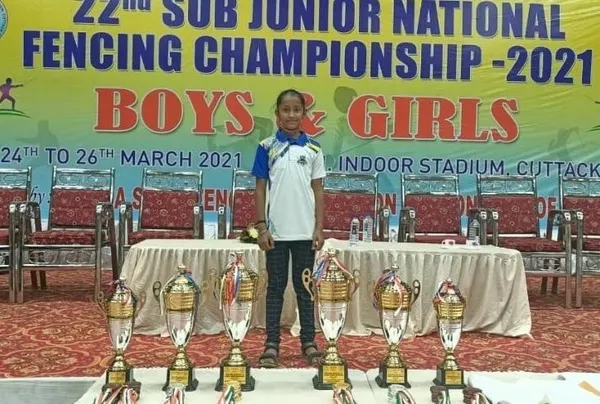 A defining moment at the 22nd Sub Junior National Fencing Championship. Our fencer Charvi stands proudly with her trophies after winning an individual Gold in Foil and a team Bronze.