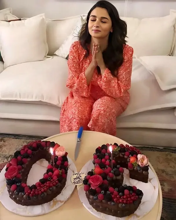 The big joy I felt being a small part of the celebrations for Alia Bhatt's 30th birthday. My Signature Monogram Cakes with fresh berries.