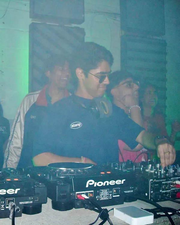 A shot from my Keep Hush set in London. This night was all about the 'Bass of Bengal', and I came prepared with a USB full of dubs, from UK garage and bass to jungle and desi hip-hop.