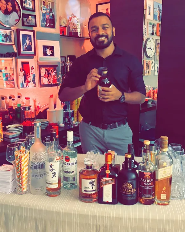 Here I am behind the bar at a private house party in Powai, Mumbai. We can set up a complete, professional bar in your home, bringing the full cocktail experience to you and your guests.