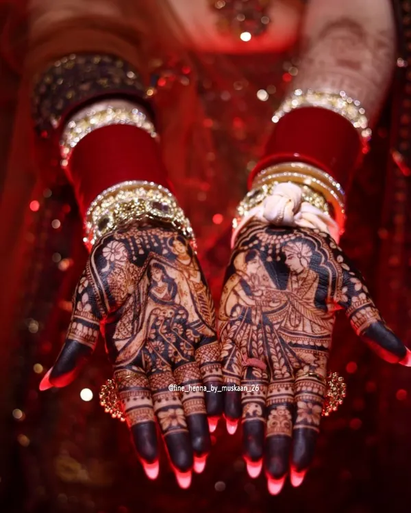 This is the beautiful, dark stain my brides love. The deep red and maroon tones of the natural henna look absolutely stunning against the skin, especially with the full bridal attire.