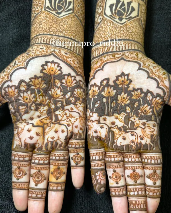 This custom Pichwai art design, filled with cows and lotuses, was based on a reference my client loved. I am always excited to take on artistic challenges and create something truly special and personalized.
