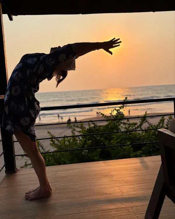 A moment of pure connection with the sun and sea, captured in the heart-opening Ardhachakra Asana. This is what the practice feels like for me: a fearless surrender, finding freedom and light within. It’s a reminder that yoga isn't just a practice on the mat, but a way of living with grace and openness.
