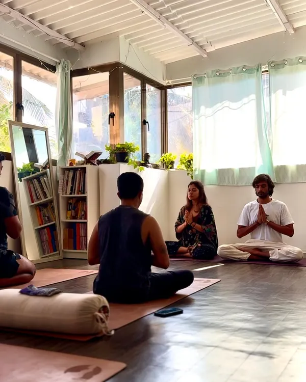 A warm moment from our Sangraha Summer workshop in Bombay. It was a beautiful experience sharing this grounding practice of asana and pranayama with a wonderful community of seekers.