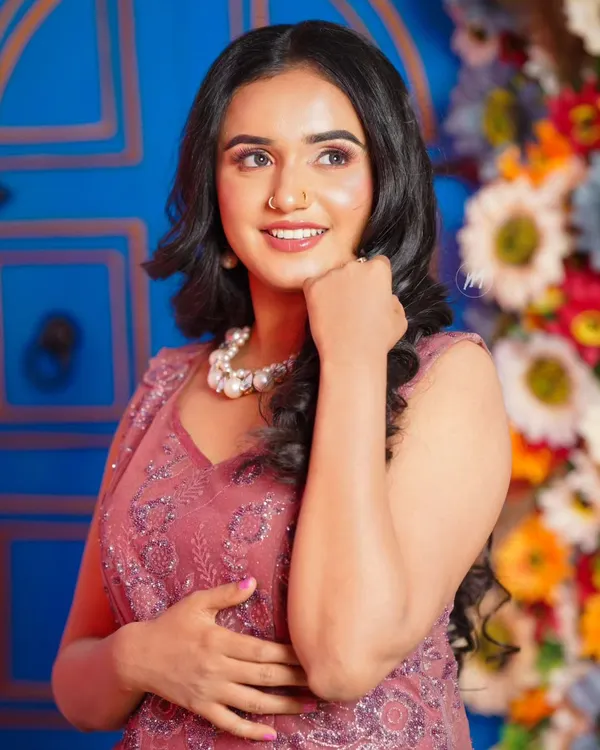 This soft party look was created using airbrush makeup. You can see how smooth and skin-like the finish is, giving a natural glow that's perfect for any occasion.