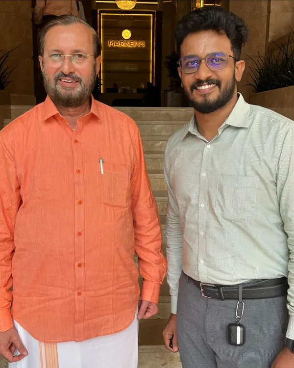 A productive meeting with former Union Minister Prakash Javadekar. Engaging with policymakers is essential to advocate for a better environment for startups and professionals.