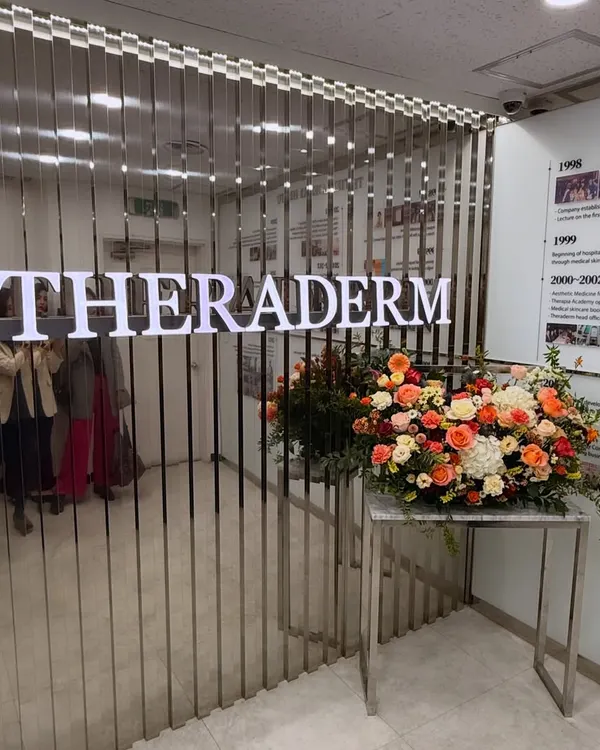 My trip to Seoul, Korea, included a visit to the Theraderm office. Korea is at the forefront of many aesthetic innovations, and it's crucial to learn directly from the source.