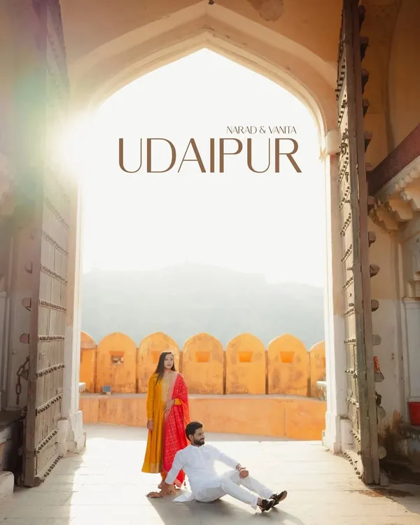 A truly royal moment captured in Udaipur. I love using grand architecture and beautiful light to create powerful, magazine-worthy shots like this one for Narad and Vanita. This is what a destination pre-wedding shoot is all about.