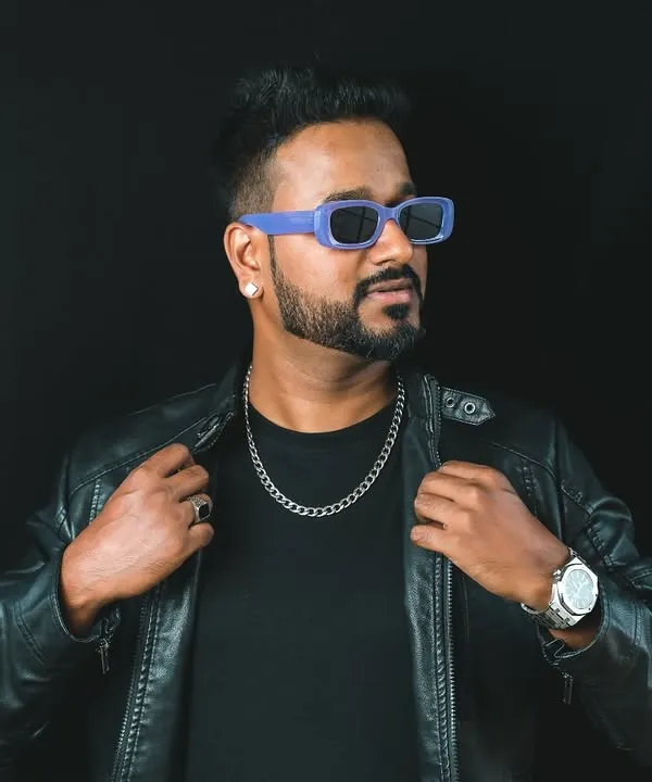 A professional and stylish look for a New Year's Eve promotional shoot. I believe in presenting a polished and confident image that reflects the quality of my service.