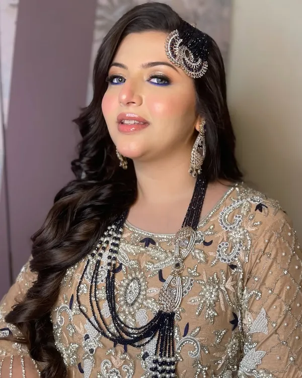 Embracing timeless elegance with a touch of royalty. This client wanted a regal, glamorous look for a special occasion, and we delivered with a smokey eye and flawless skin. ✨❤️