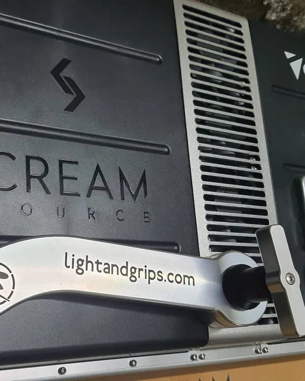 You will train on the latest industry-standard equipment, like this Creamsource Vortex 8. We teach you how to use its advanced features, from its precise optics to various diffusion add-ons for creating soft light.